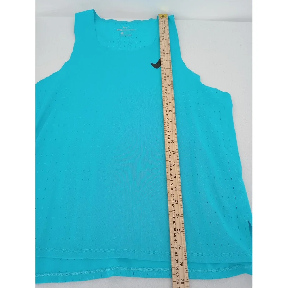 Nike aeroswift tank